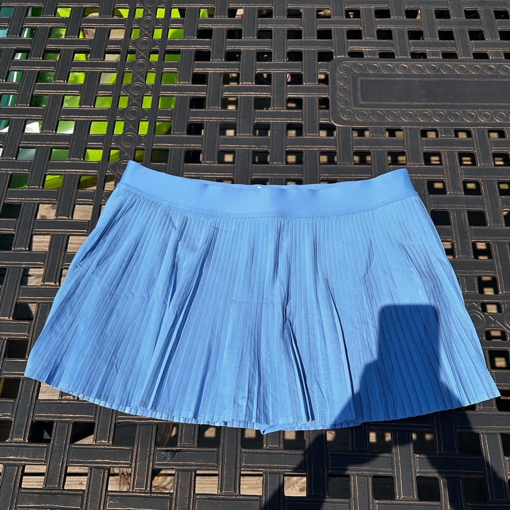 Lululemon blue pleated skirt